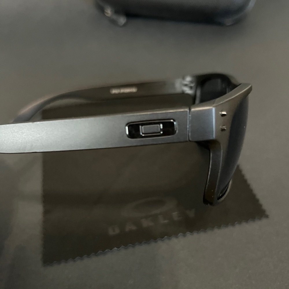 Oakley Holbrook Black Matte Frame 9102 - Picture 5 of 7